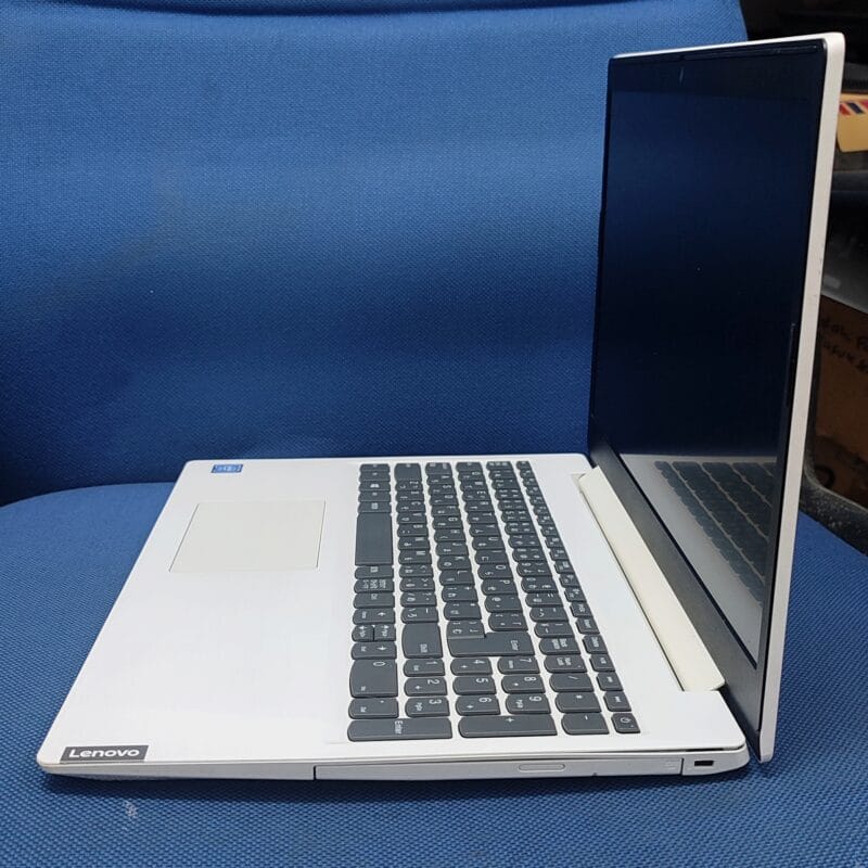 Lenovo Ideapad L3 15IM05 Celeron 5205u SSD 256GB Ram 8GB 15.6 inch