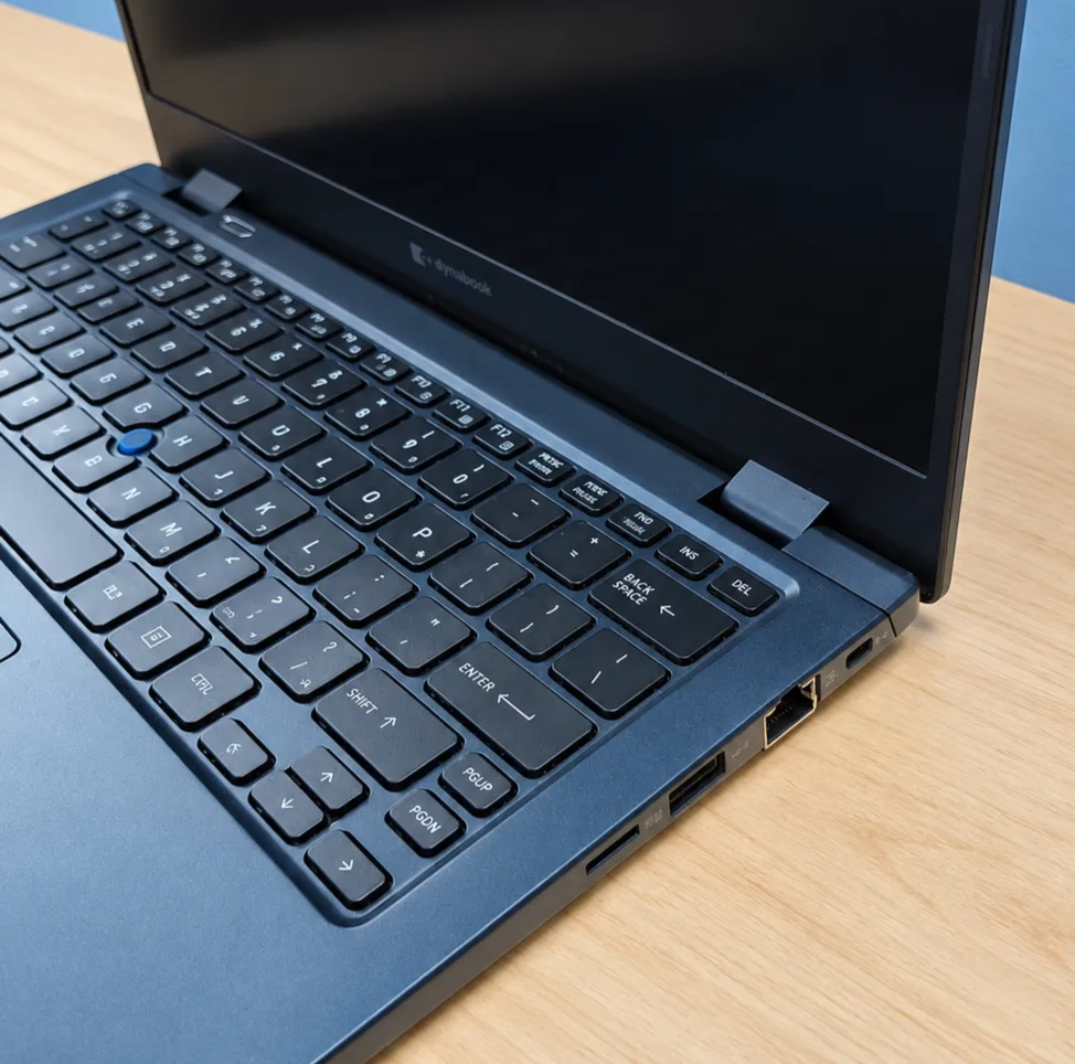 Laptop Portage X30L-J Core i7 gen 11 SSD 512GB NVME Ram 16GB FHD Laptop Tipis Ringan - Gambar 6