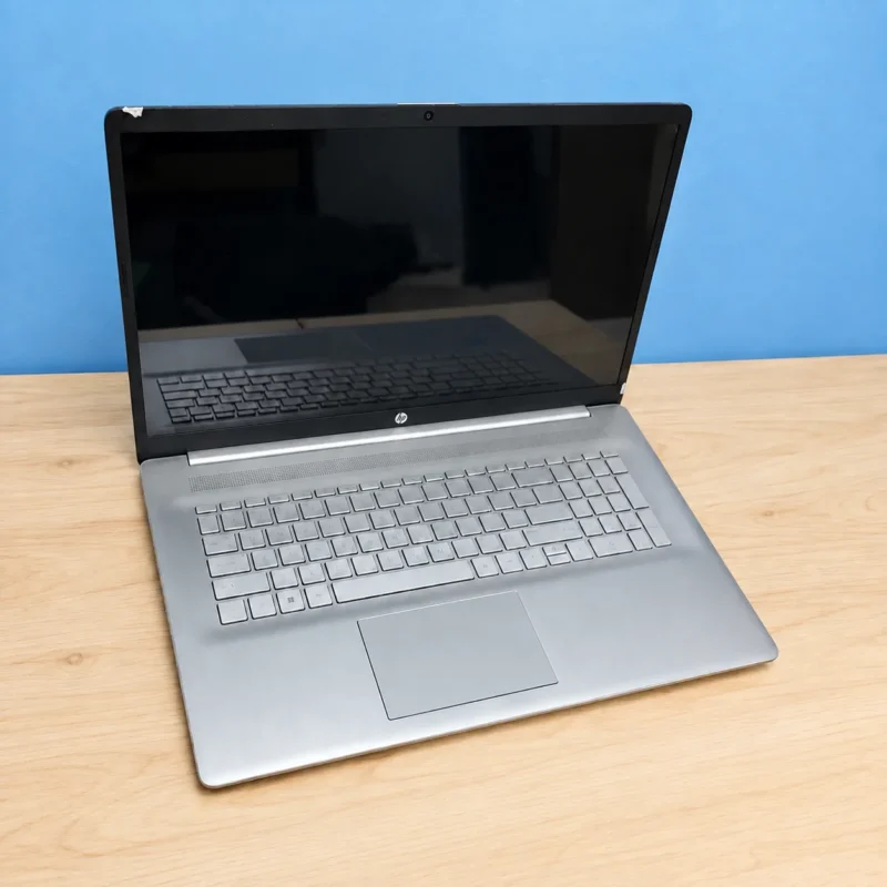 Laptop HP 17-CN0023 Core i7 gen 11 Ram 8GB SSD 256GB FHD Intel iris 17.3 inch (1)