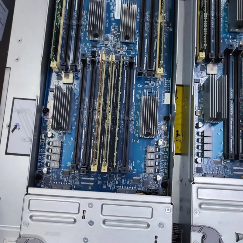 Server Lenovo IBM System X3850 X6 Double Processor Intel Xeon E7-4830 svr4 Server & Part Comzone.id - Galeri Produk 10