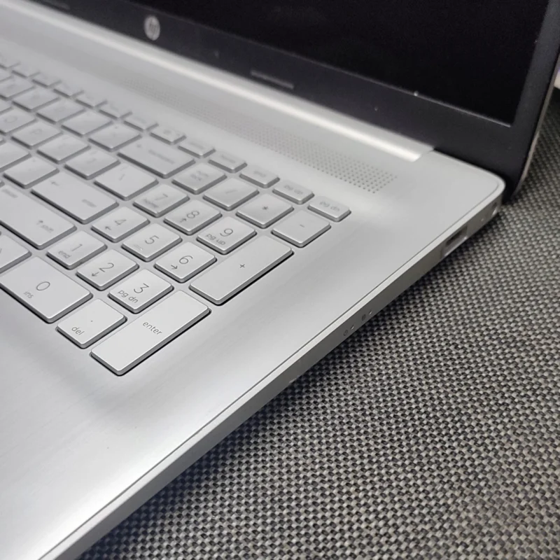 Laptop HP 17-CN0023DX Core i5 gen 11 RAM 8GB SSD 256GB TouchScreen 17.3 inch Premium Bergaransi Laptop Comzone.id - Galeri Produk 5